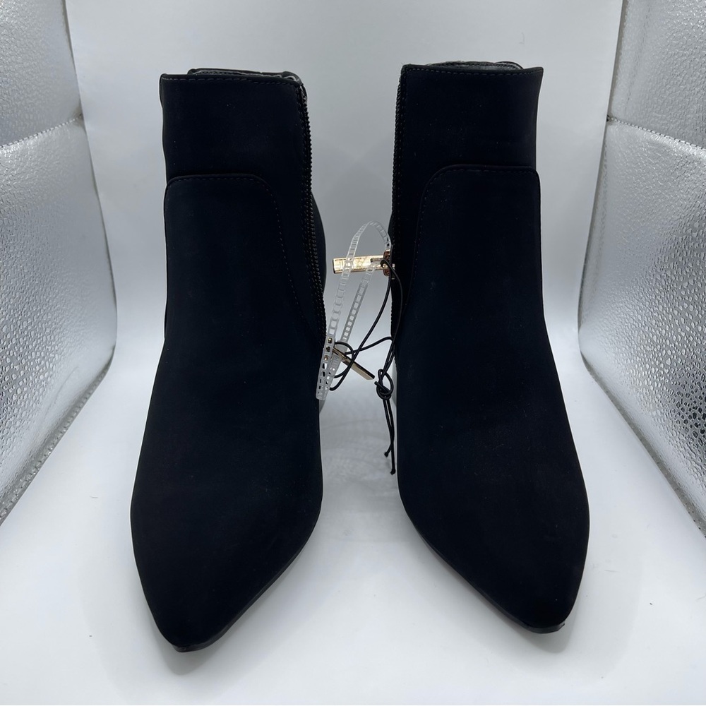 New London Fog Justyn Black Faux Suede Matte Gold Chunky  WomensAnkle Bootie 5.5